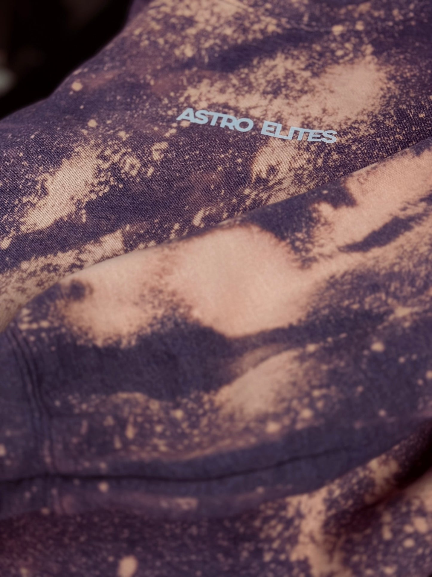 V2 Alpha Acid Wash Crew Neck