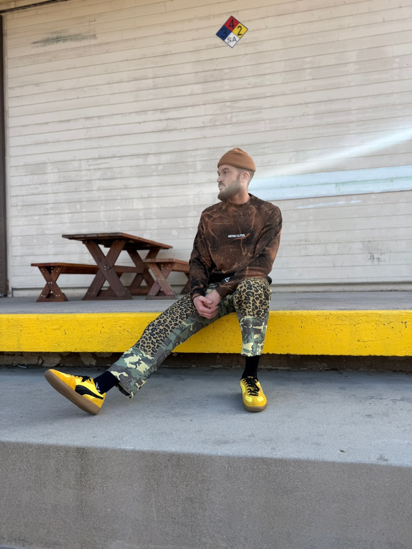 V2 Alpha Acid Wash Crew Neck