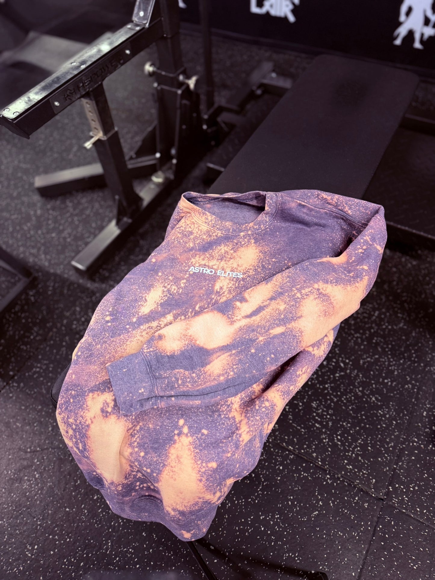 V2 Alpha Acid Wash Crew Neck